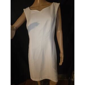 YL Women’s White Sheath Dress Size 12 Sleeveless Knee Length Classic Minimalist